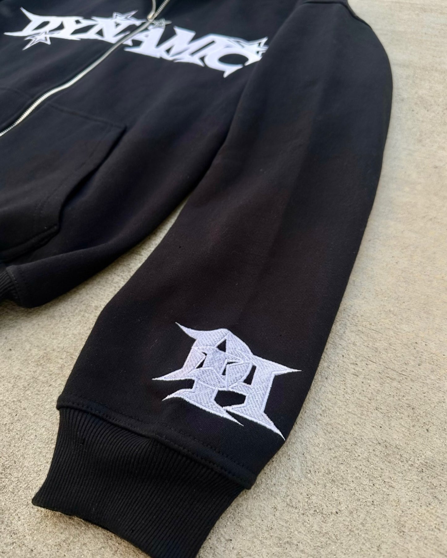 ONYX DYNAMIC ZIP HOODIE