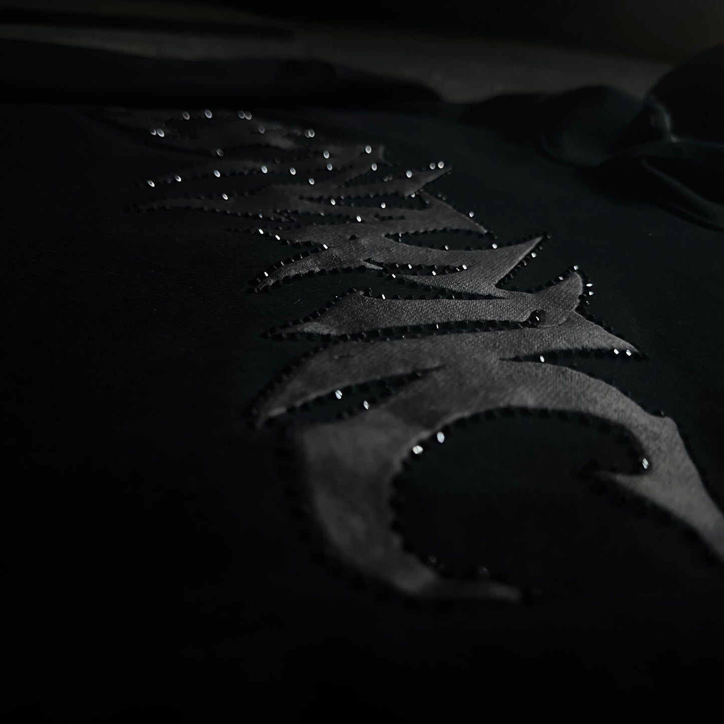 BLACK 00DYNAMIC HOODIE
