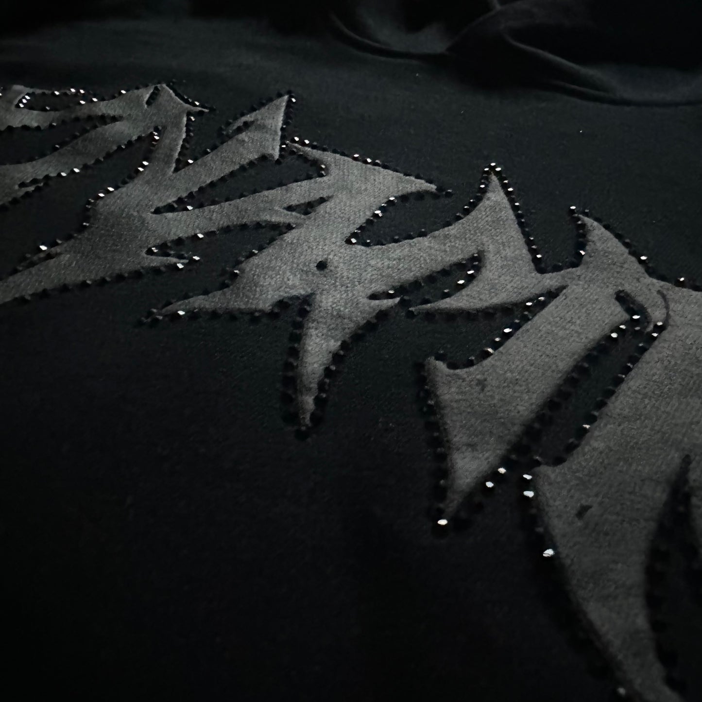 BLACK 00DYNAMIC HOODIE