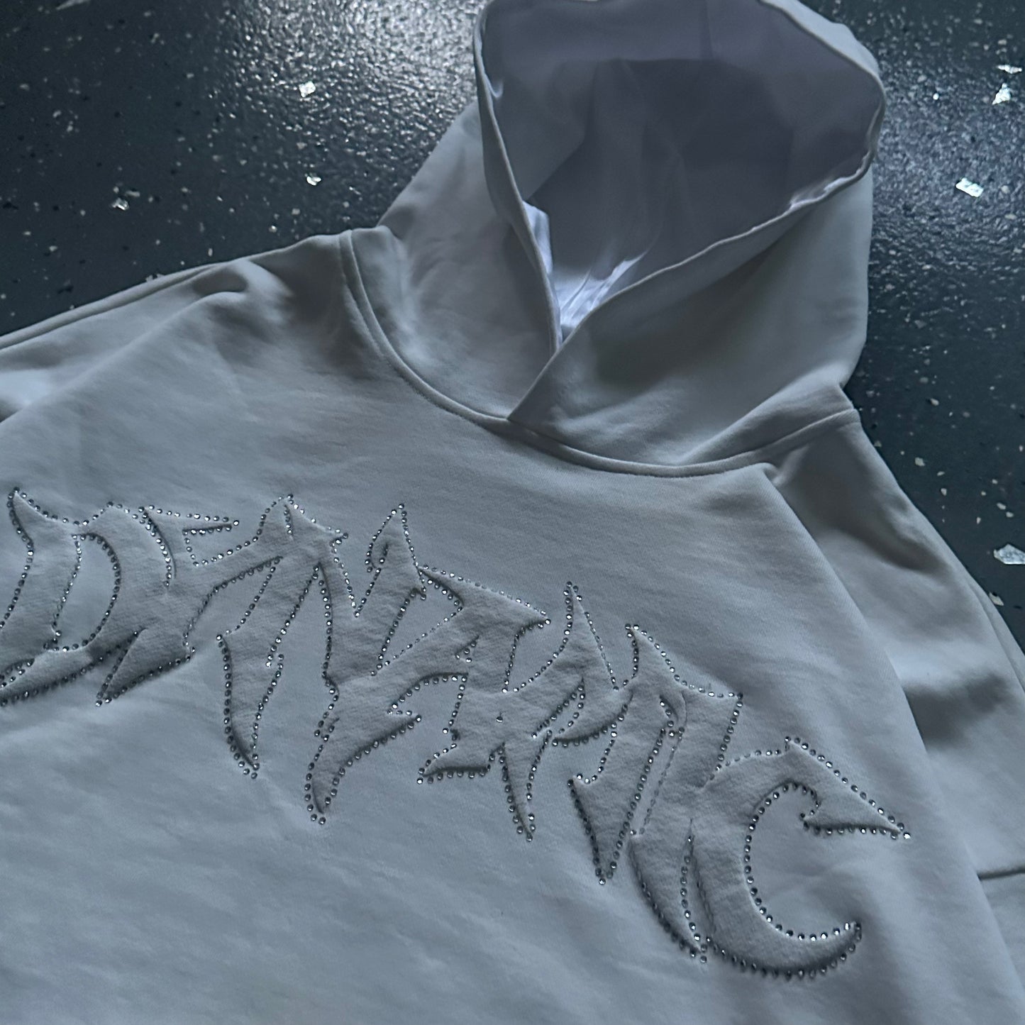 WHITE 00DYNAMIC HOODIE